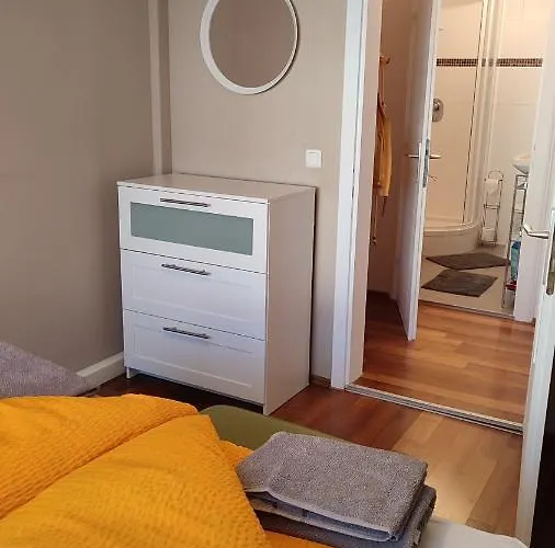 Moderne Und Schoene *