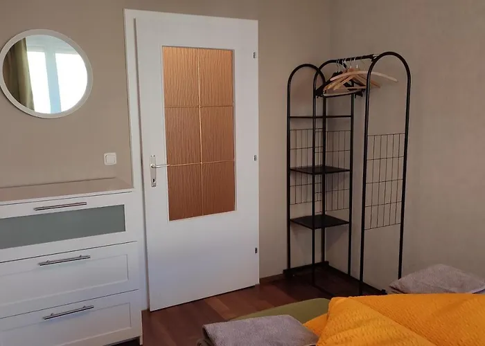 Moderne Und Schoene غراتس